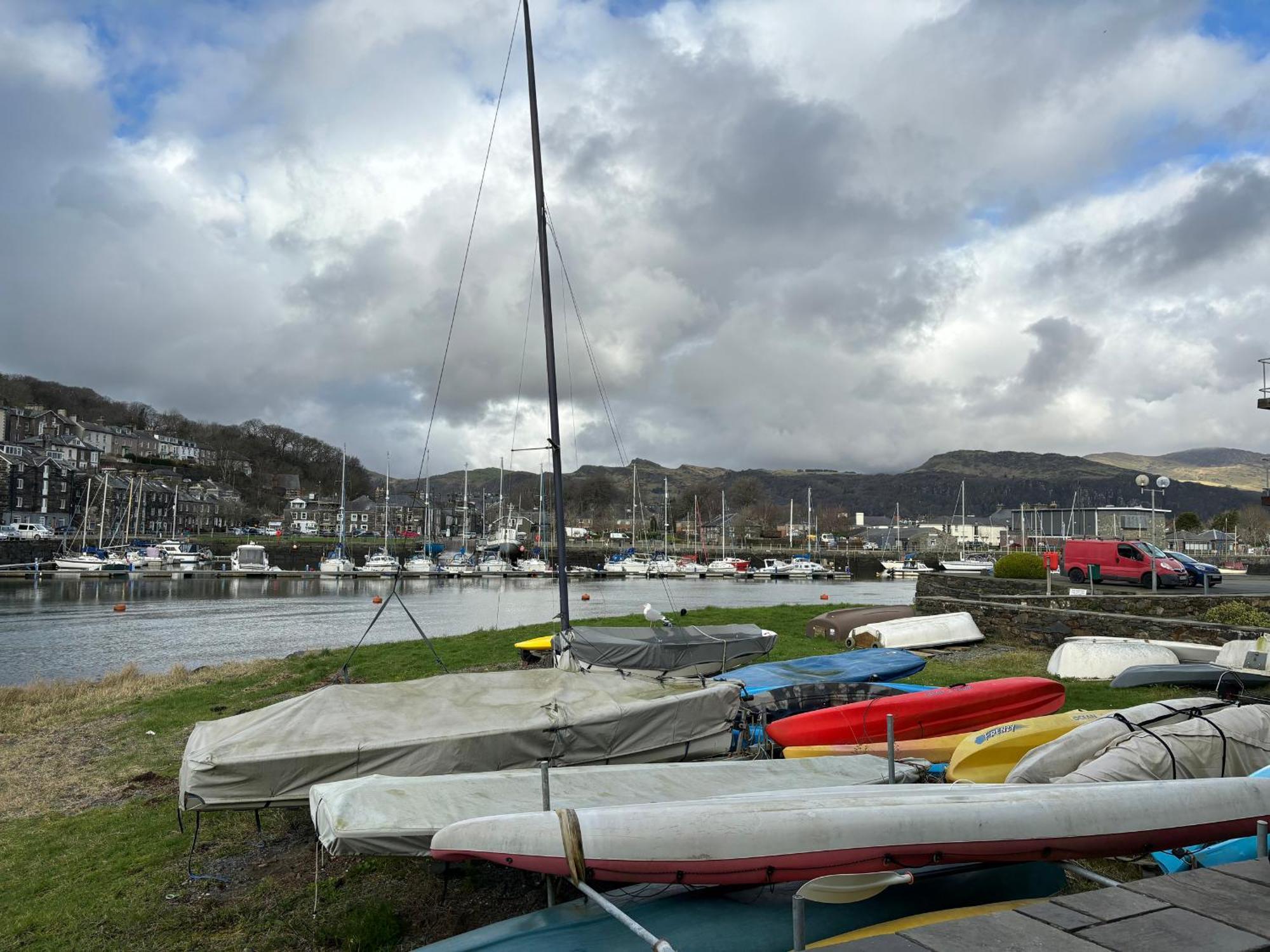 Harbwr Hideaway Apartment Porthmadog Exterior photo